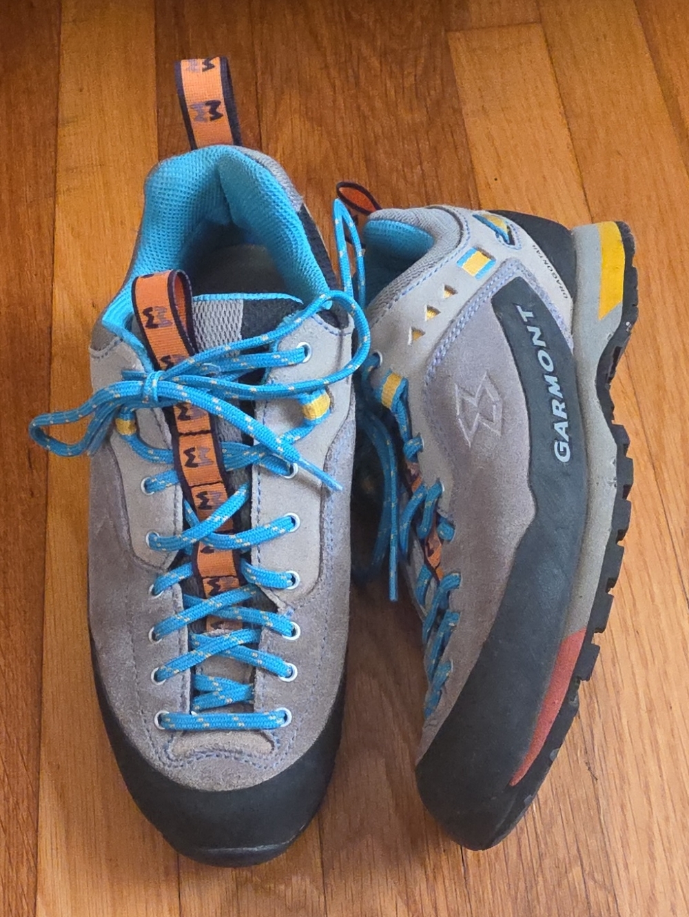 Garmont Gray Suede Approach Hiking Shoes | Size 7